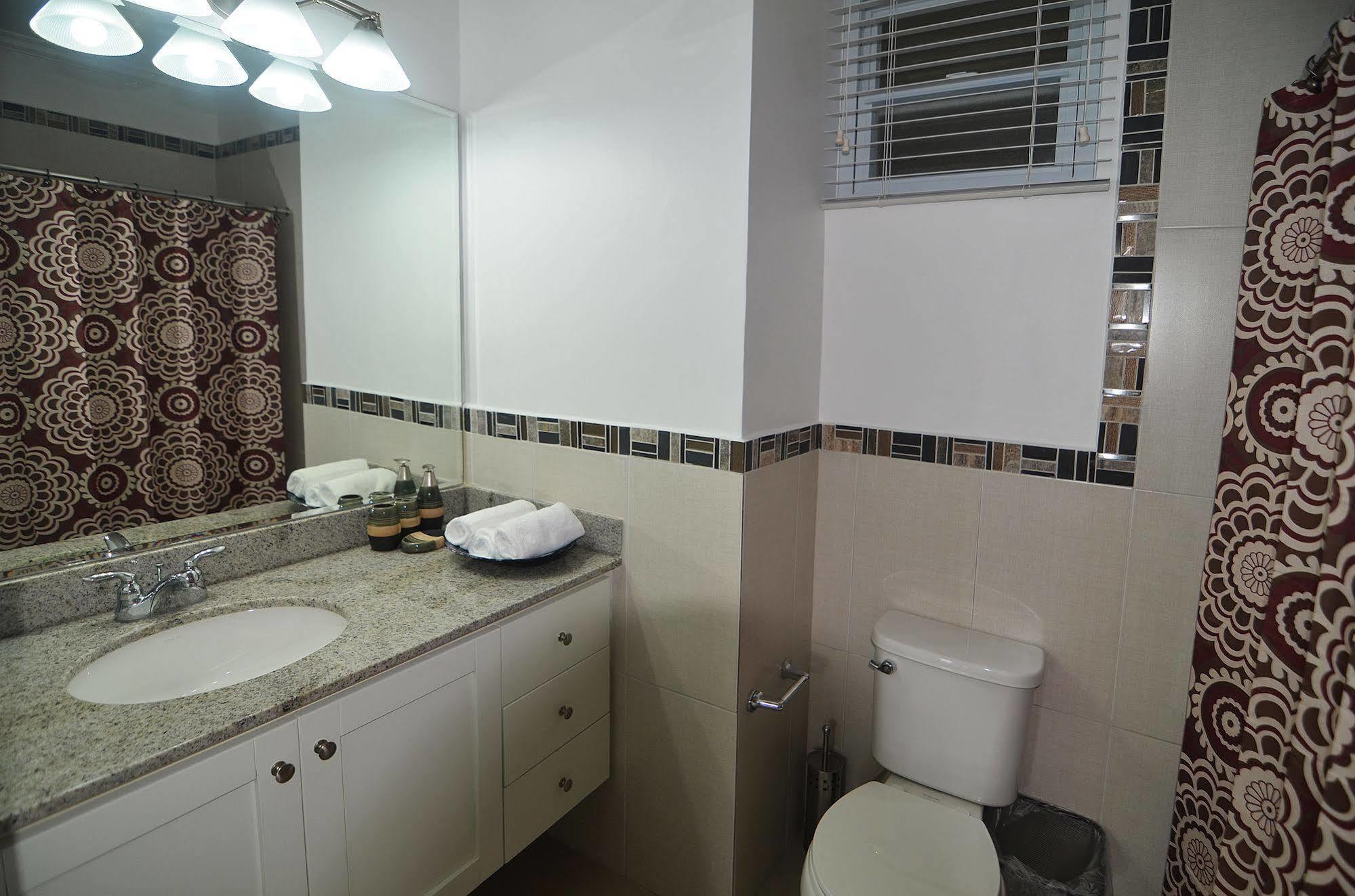 Kingsway New Kingston Guest Apartment II מראה חיצוני תמונה