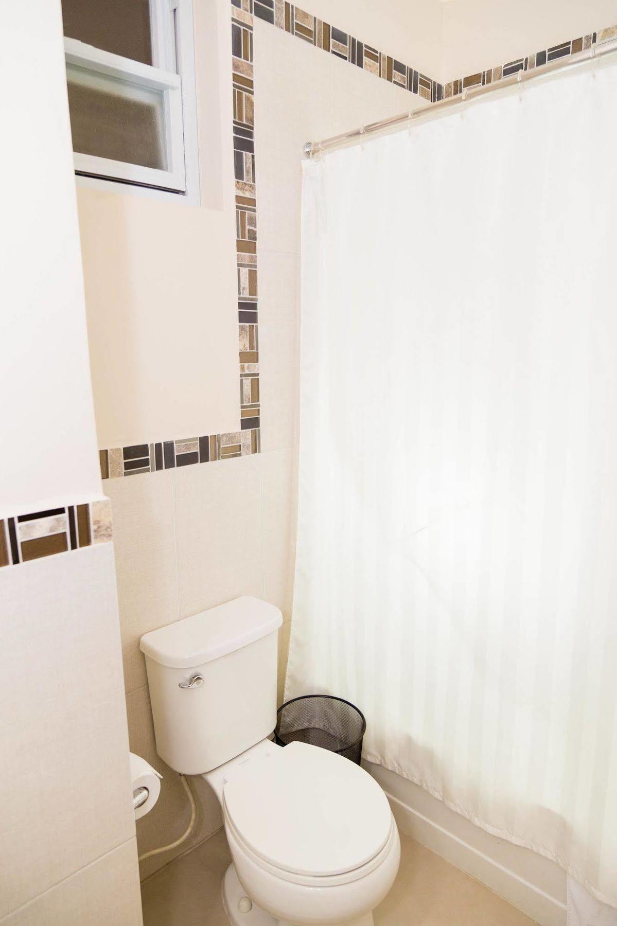 Kingsway New Kingston Guest Apartment II מראה חיצוני תמונה