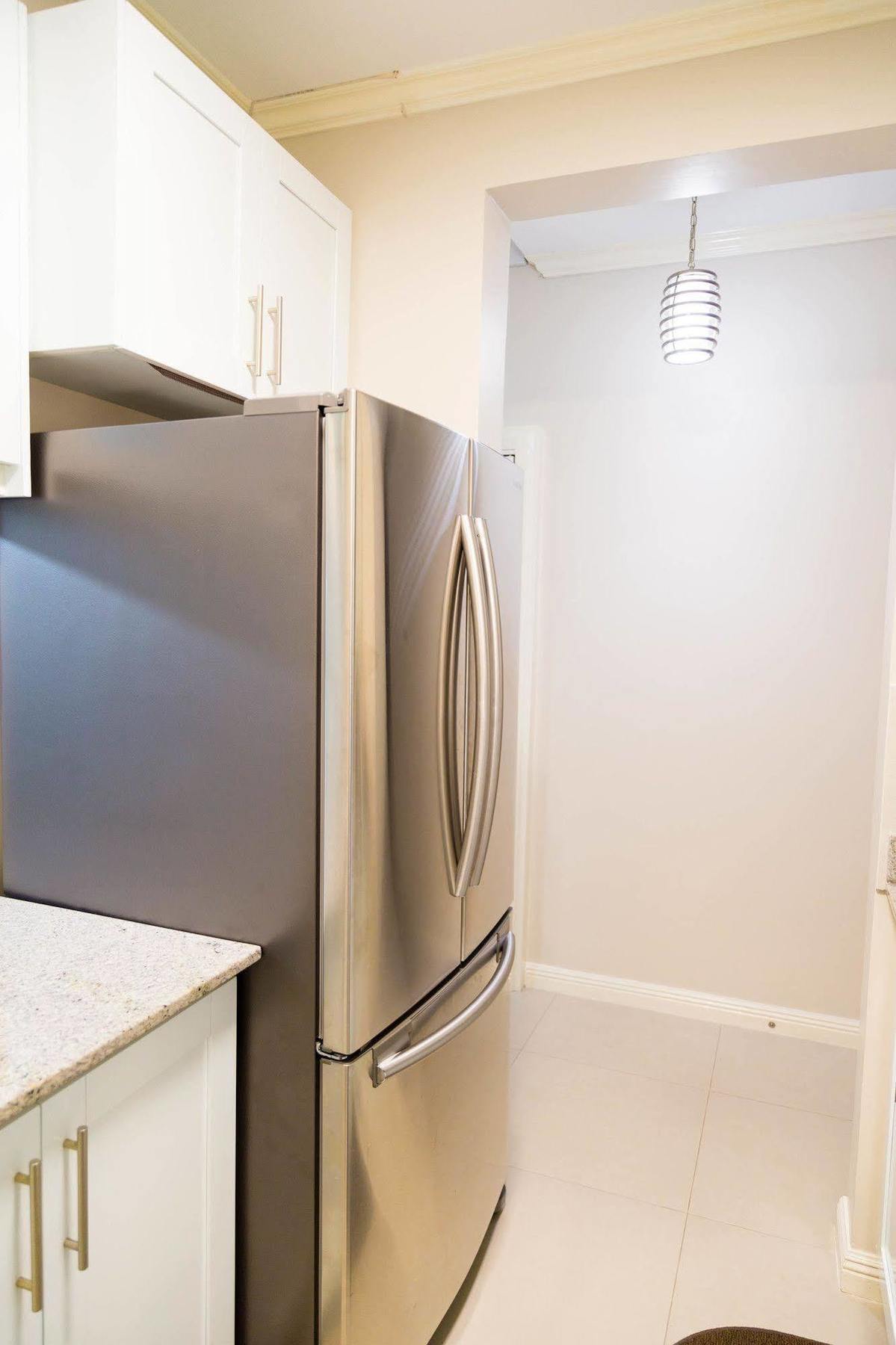 Kingsway New Kingston Guest Apartment II מראה חיצוני תמונה